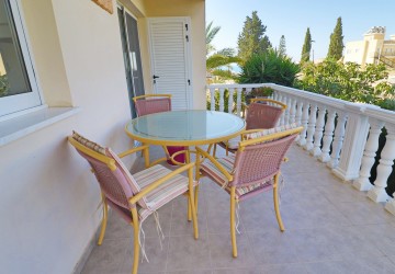 Detached Villa For Sale  in  Peyia