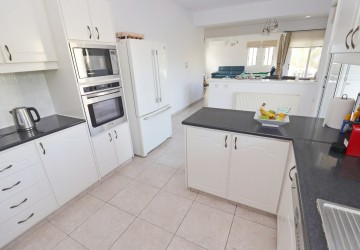 Detached Villa For Sale  in  Peyia