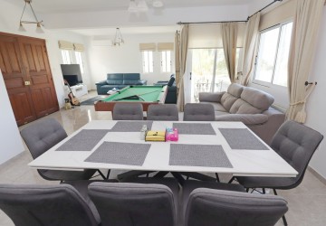 Detached Villa For Sale  in  Peyia