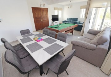 Detached Villa For Sale  in  Peyia