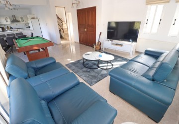 Detached Villa For Sale  in  Peyia