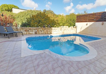 Detached Villa For Sale  in  Peyia