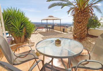 Detached Villa For Sale  in  Peyia