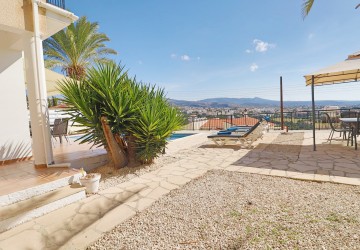 Detached Villa For Sale  in  Peyia