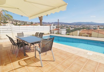 Detached Villa For Sale  in  Peyia