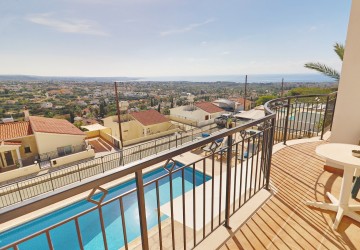 Detached Villa For Sale  in  Peyia