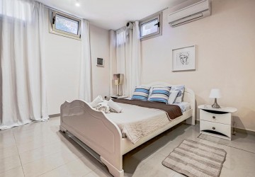 Detached Villa For Sale  in  Kissonerga