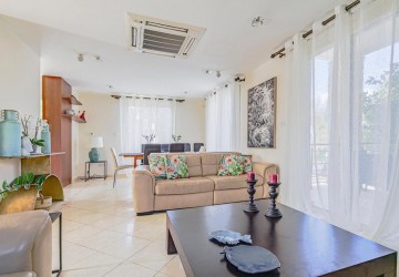 Detached Villa For Rent  in  Kissonerga