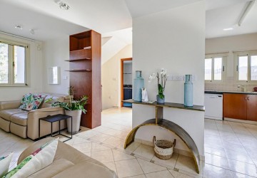 Detached Villa For Rent  in  Kissonerga