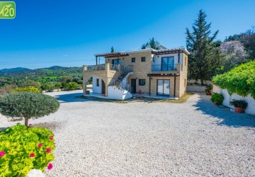 Detached Villa For Sale  in  Peristerona