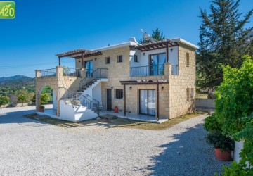 Detached Villa For Sale  in  Peristerona