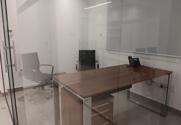 Office  For Rent  in  City center