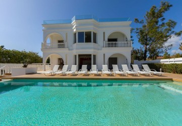 Detached Villa For Rent  in  Peyia - Coral Bay