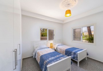 Detached Villa For Rent  in  Peyia - Coral Bay