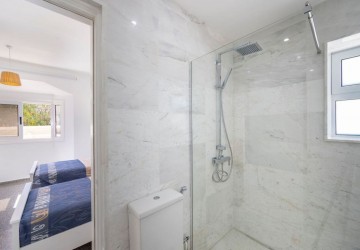 Detached Villa For Rent  in  Peyia - Coral Bay