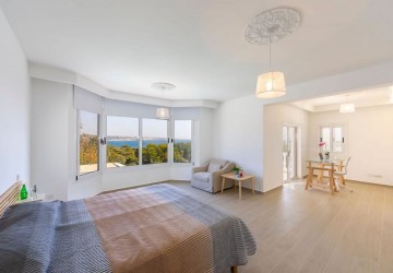 Detached Villa For Rent  in  Peyia - Coral Bay