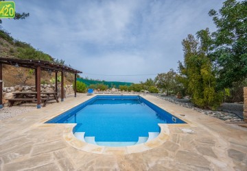 Detached Villa For Sale  in  Lysos