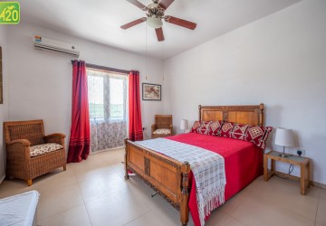 Detached Villa For Sale  in  Arodes