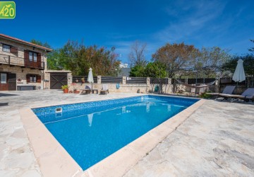 Detached Villa For Sale  in  Arodes