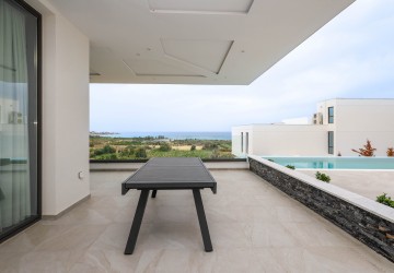 Detached Villa For Rent  in  Peyia