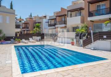 Town House For Sale  in  Argaka