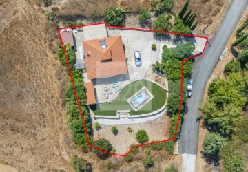 Bungalow For Sale  in  Lasa