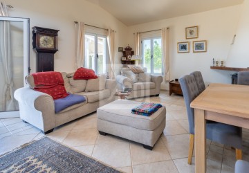 Bungalow For Sale  in  Lasa