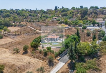 Bungalow For Sale  in  Lasa