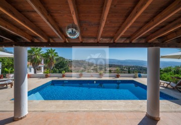 Bungalow For Sale  in  Polemi