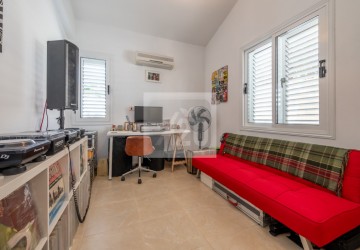 Bungalow For Sale  in  Polemi