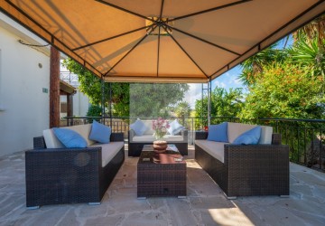 Detached Villa For Sale  in  Akourdalia