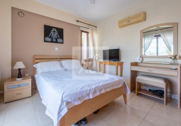 Detached Villa For Sale  in  Akourdalia