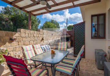Detached Villa For Sale  in  Akourdalia