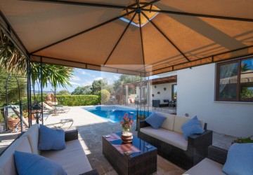 Detached Villa For Sale  in  Akourdalia