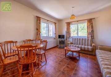 Building For Sale  in  Polis