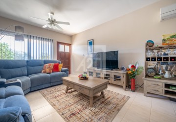 Town House For Sale  in  Polis