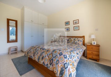 Town House For Sale  in  Polis