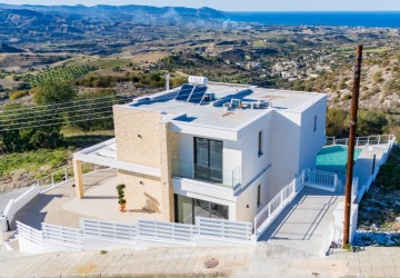 Detached Villa For Sale  in  Peristerona