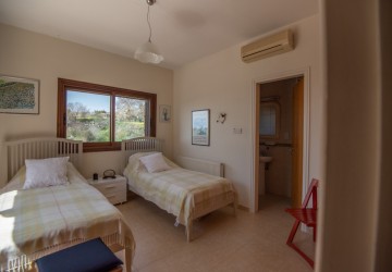 Detached Villa For Sale  in  Arodes