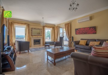 Detached Villa For Sale  in  Simou