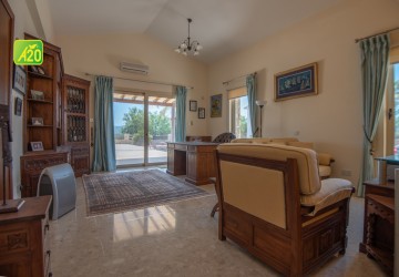 Detached Villa For Sale  in  Simou