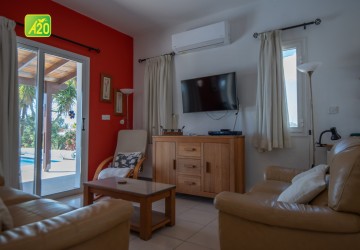 Detached Villa For Sale  in  Lysos