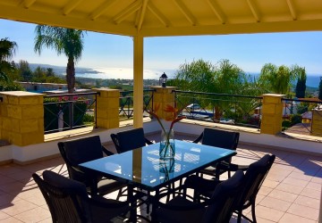 Detached Villa For Sale  in  Peyia