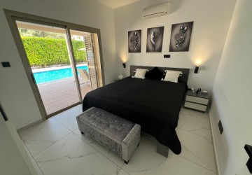 Detached Villa For Sale  in  Peyia