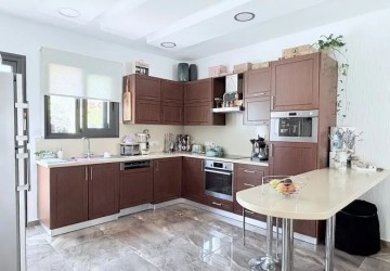 Detached Villa For Sale  in  Peyia
